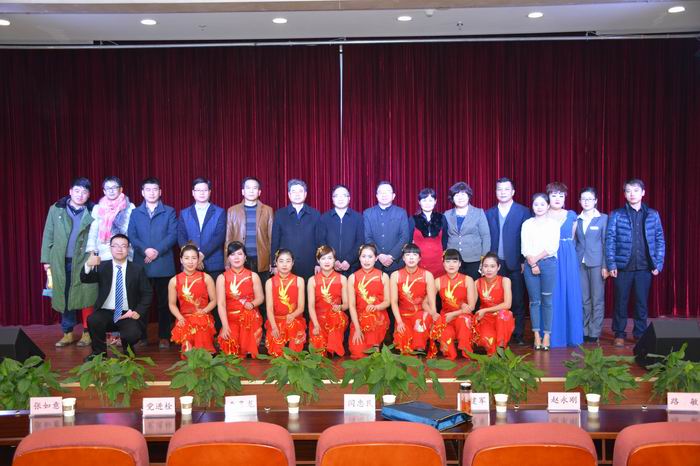 演员集体合照.JPG